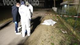 "Omicidio premeditato: il figlio 17enne ha ammazzato il padre a colpi di machete"