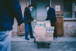 Da Faedesfa un carico di generi alimentari per la mensa dei frati