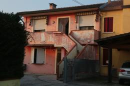 30enne uccide il padre a martellate