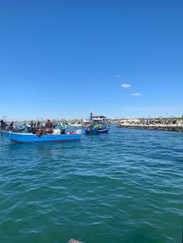 Sit-in dei pescatori davanti al Consorzio