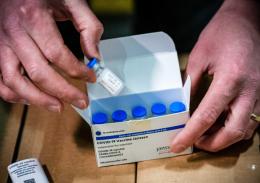 Johnson & Johnson: via libera da domani ma solo agli over 60