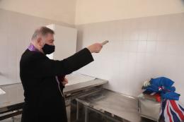 Fiori, lacrime e bandiere per l'eroe dell'aria abbattuto a 24 anni