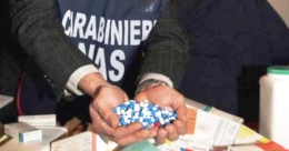 Farmaco... a luci rosse importato dalla Cina: maxi sequestro