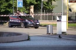 "C'è una bomba in stazione": caos in piazzale Riconoscenza