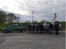 Sorpreso mentre sottraeva un veicolo sequestrato: denunciato