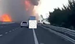 Schianto in autostrada, cisterna e tir in fiamme: due morti