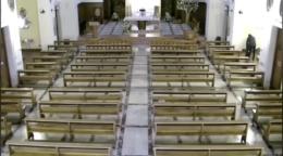 Ruba in chiesa le offerte: incastrato da una videocamera interna 