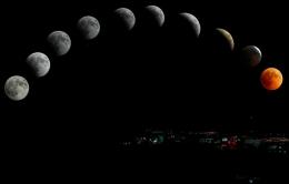 Una notte con la luna delle fragole