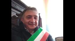 "Fatti aiutare, hai i demoni che vanno su e giù" 