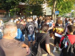 Classi pollaio, lo sciopero dei ragazzi 