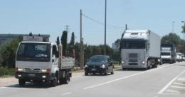 Incidente in Romea: mezzo in fiamme   