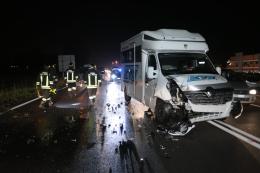 Incidente tra auto e camper, tangenziale in tilt