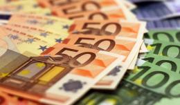 "Cento mila euro in aiuto per le spese dei cittadini"