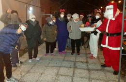 Per loro, Babbo Natale è già arrivato