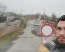 "Riaprite il ponte e liberatelo dai rifiuti"
