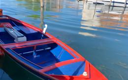 Il traghetto "no vax" per i canali di Venezia