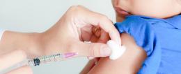 Vaccini ai bimbi da 6 mesi a 5 anni: Pfizer attende il via 
