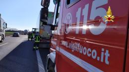 A13 chiusa per tir in avaria: disagi al traffico 