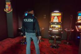 In paese sala giochi abusiva, multa da 30mila euro