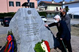 Il paese ricorda il suo carabiniere seviziato e ucciso