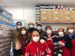 La Croce Rossa vende uova e colombe pasquali per beneficenza