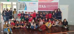 La palla a spicchi che unisce