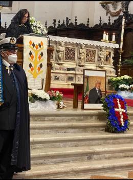 Le Guardie d'onore ricordano l'ex presidente