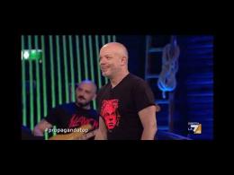 Il vigile fantoccio di Villadose sbarca su La7
