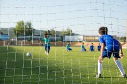 Albarella gioca a calcio con il Bocar Juniors
