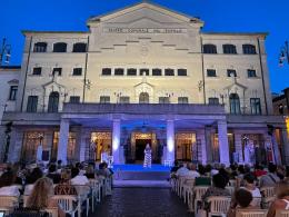 Pillole, Sul palco monologhi ed emozioni