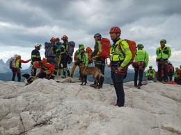"Ora basta: multe ai turisti dell'orrore in Marmolada"