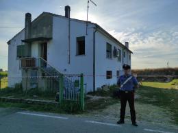 Lite a coltellate, un morto e un ferito. Uccisore in fuga