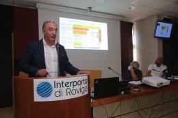 C'è il presidente di Ecoambiente, ma che scintille!