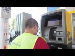 Benzina, il distributore automatico parla dialetto veneto
