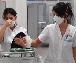 La giovane con la meninigite è ancora in terapia intensiva