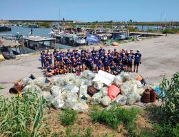 Plastic Free ripulisce spiaggia Bastimento