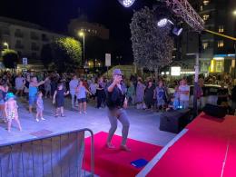 Balli latino americani sul boulevard di Sottomarina