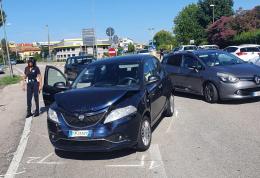 Tamponamento a catena, coinvolte tre 3 auto