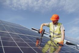 Caro energia, Nissotti: "Il futuro sono le rinnovabili"