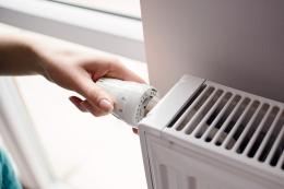 Riscaldamento: un'ora e un grado in meno. E aiuti alle imprese