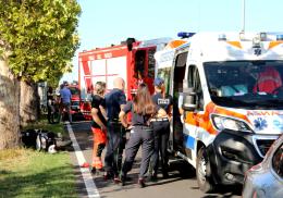 Brutto schianto, scooterista vola a terra