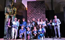 Sul palco di piazza Annonaria la sfida a colpi di monologhi
