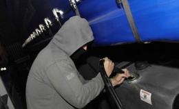 Ladri in azienda fanno fuori mille litri di gasolio dagli escavatori