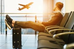 Passeggeri a piedi per un volo cancellato: rimborsati 