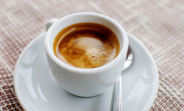 Il caffè vola verso 1,60 a tazzina