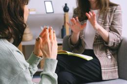 Aiuto psicologico: l’importanza di affidarsi ad un professionista qualificato