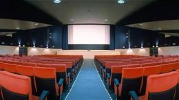 Caro bollette e Covid hanno ucciso il cinema: chiude