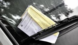 "Avevano promesso 100 posteggi, invece piovono multe"