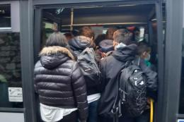 &ldquo;Autobus troppo affollati e niente corse bis&rdquo;
