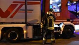 Incendio in azienda nella notte: si indaga sulle cause